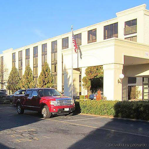 Hotel I-64 Richmond Dumbarton Esterno foto